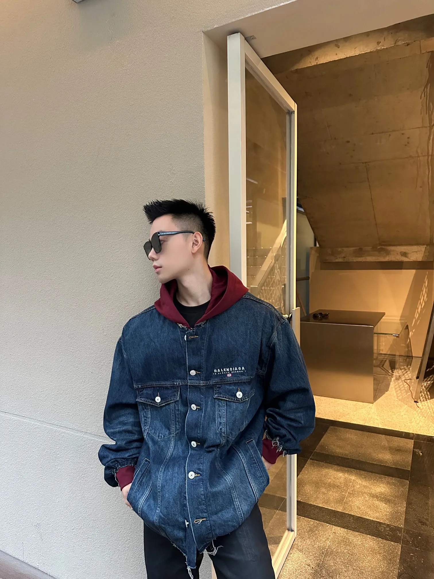 Upper body renderings P300